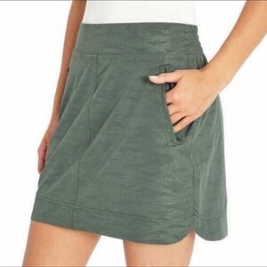 Orvis Stretch Travel Skort Embossed Camo Print Skirt shorts